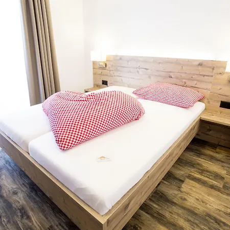 Pensión Piz Ot Samnaun