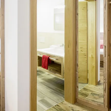 Piz Ot Casa de hóspedes 3*