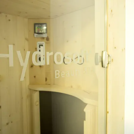 Casa de hóspedes Piz Ot 3*