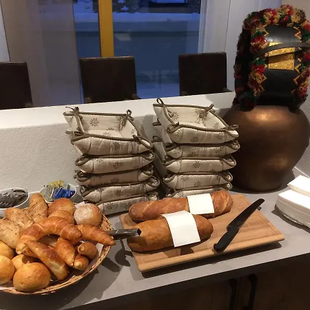 Pensión Piz Ot Samnaun