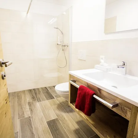 Piz Ot Guest house