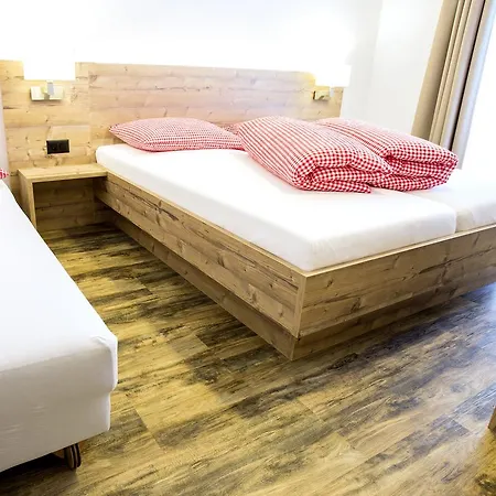 Guest house Piz Ot