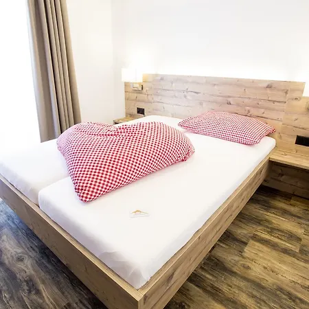 Piz Ot Guest house 3*
